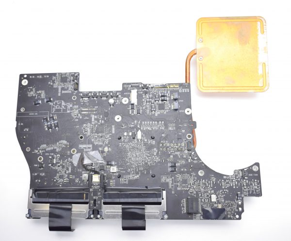iMac 21.5 A1311 820-2494-A Logic Board w/ NVIDIA 9400 No CPU Broken LCD Connect - Image 3