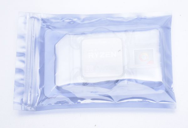 AMD Ryzen 3 3200G - 3.6GHz Quad Core (YD3200C5M4MFH) Processor - Image 4