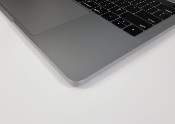 B- MacBook Pro A1989 13" Space Gray Top Case Keyboard Touchpad Battery 90% - Image 7